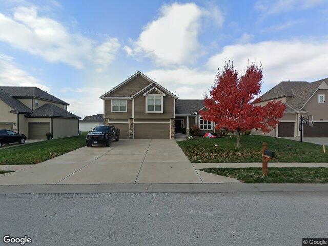 17802 grey hawke ridge, smithville,  MO 64089