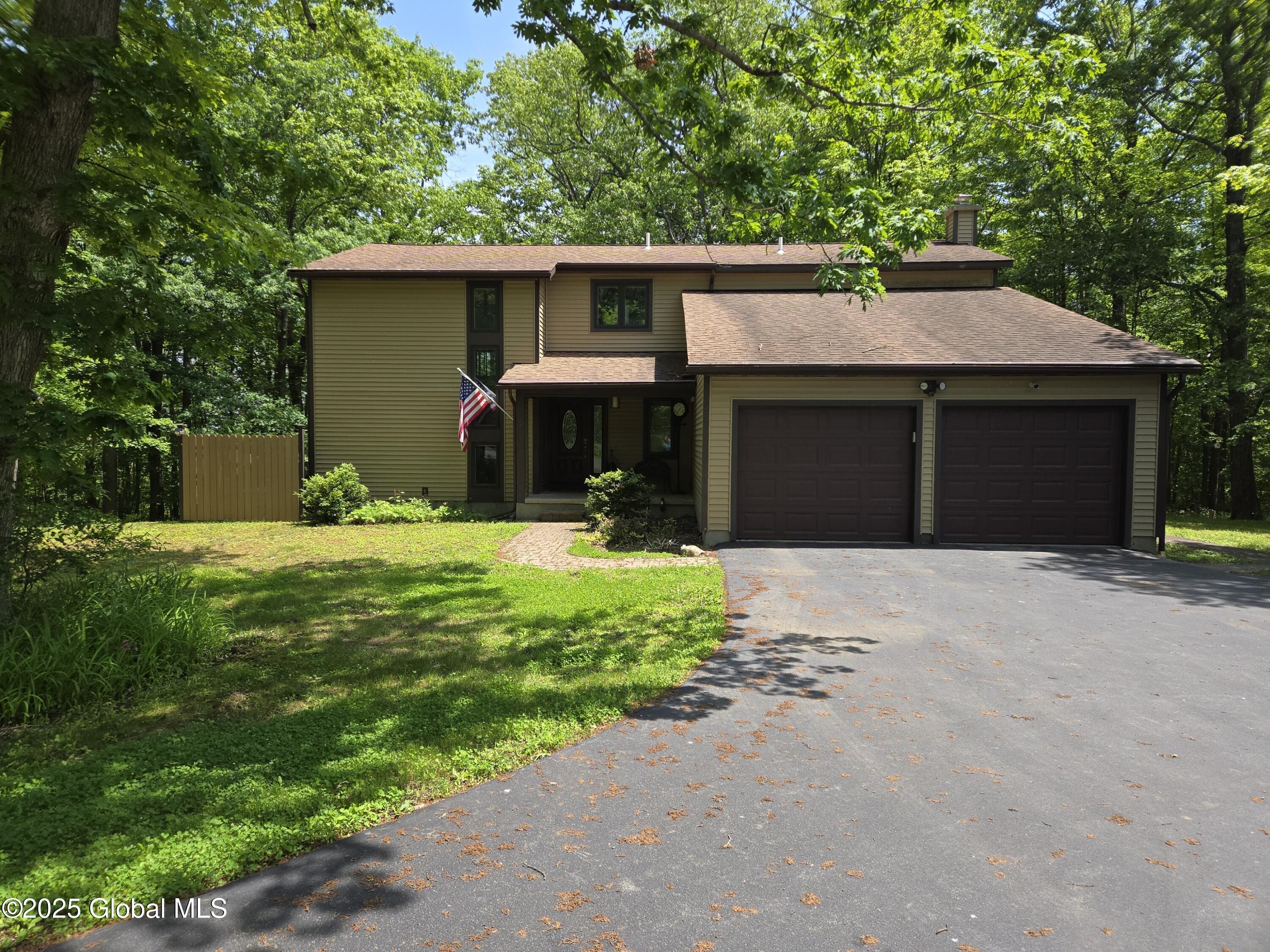 251 vernon rd, schenectady,  NY 12302