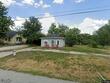 913 s main rd, independence,  MO 64056