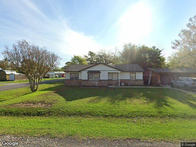 305 white oak trl, bridge city,  TX 77611