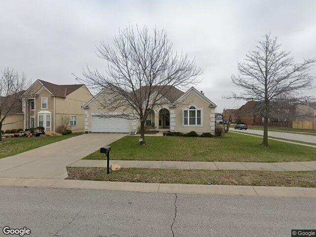 9301 n charlotte ct, kansas city,  MO 64155