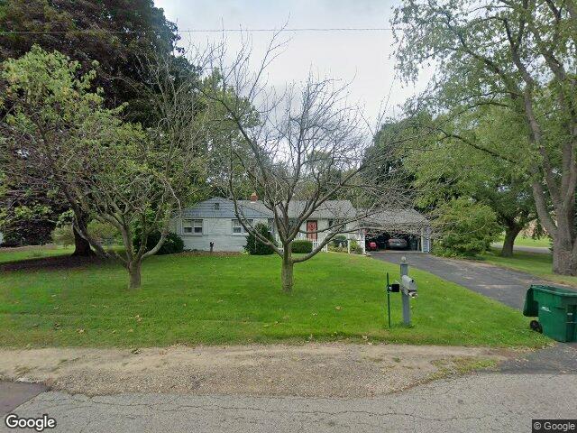 202 cedar st, decatur,  MI 49045