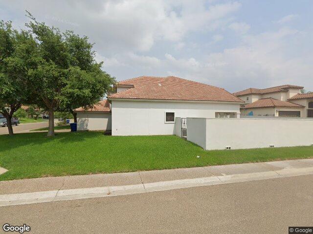 321 lake carnegie ct, laredo,  TX 78041