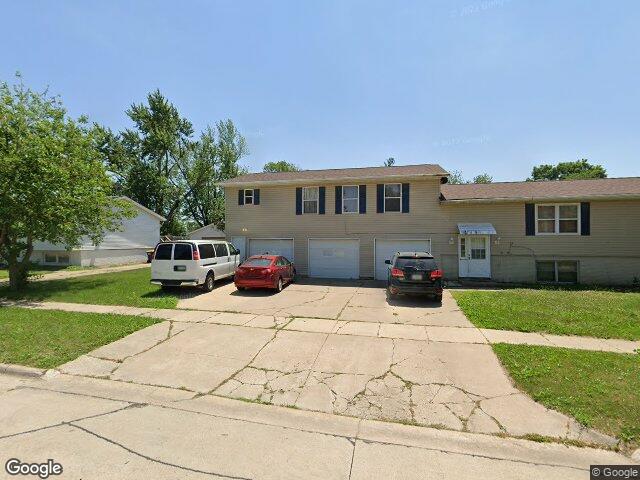 415 daws rd # 415-417
                                ,Unit # 415-417, hiawatha,  IA 52233