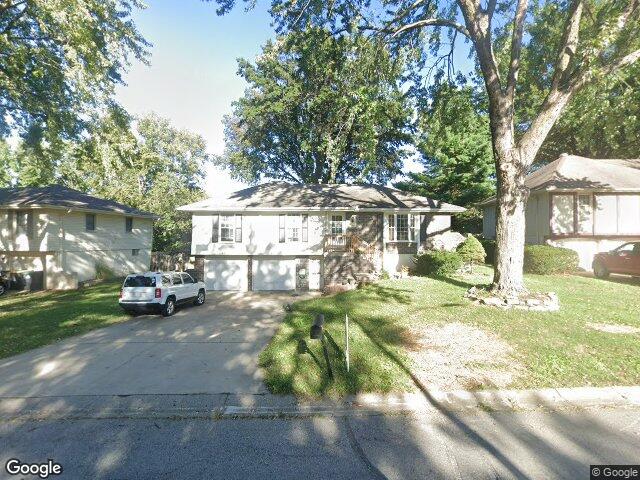 1008 se alice st, blue springs,  MO 64014
