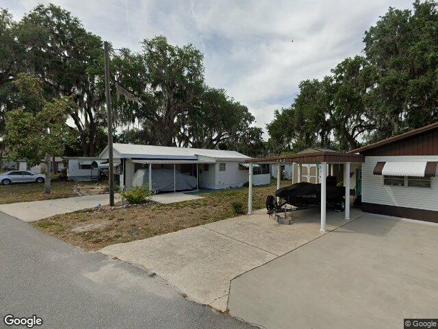 1098 nw 7th blvd, lake panasoffkee,  FL 33538
