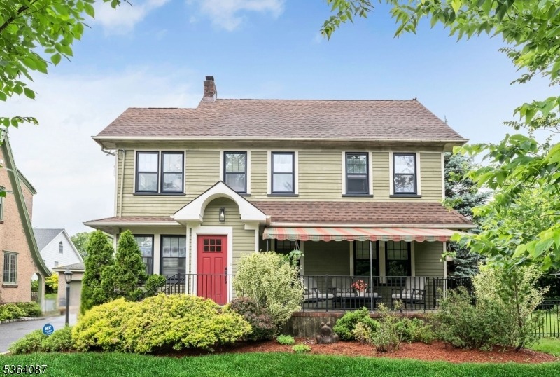 17 warren pl, glen rock,  NJ 07452