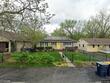 8210 wayne ave, kansas city,  MO 64131