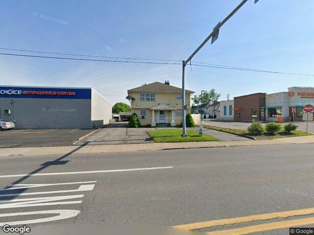 1711 1/2 e 3rd st, williamsport,  PA 17701