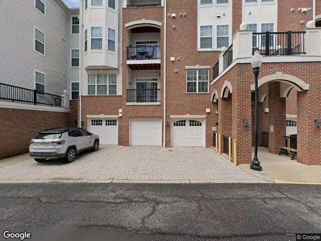 9204 charleston dr #206, manassas,  VA 20110
