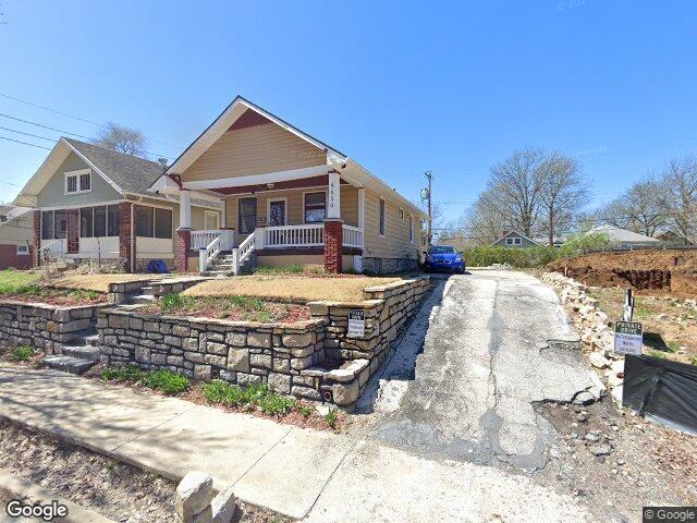 4650 terrace st, kansas city,  MO 64112