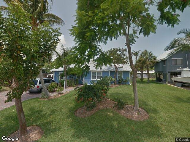5551 se nassau ter, stuart,  FL 34997