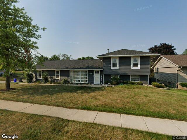 4559 orchard dr nw, cedar rapids,  IA 52405
