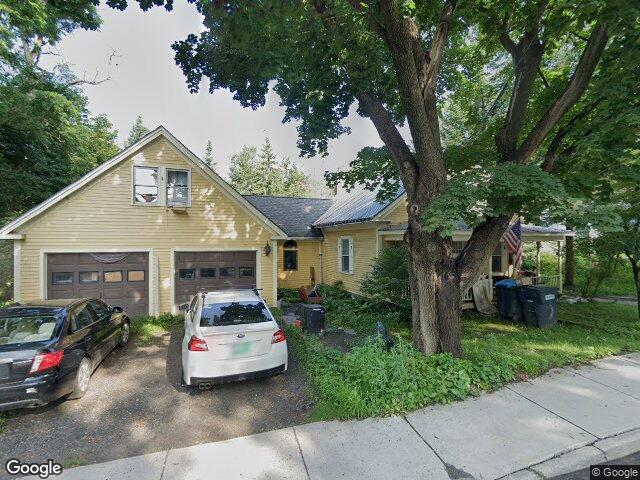 86 stowe st, waterbury,  VT 05676