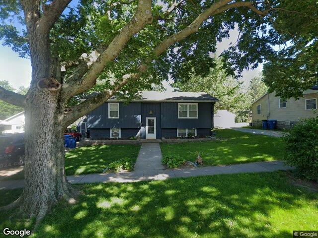 410 a ave se, mount vernon,  IA 52314