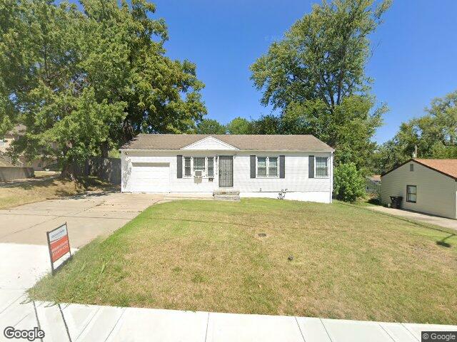 16606 e salisbury rd, independence,  MO 64056