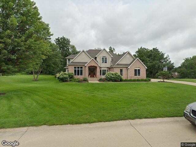 1630 mackenzie dr, cedar rapids,  IA 52411