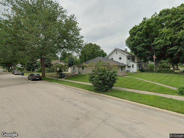 1101 elmhurst dr ne, cedar rapids,  IA 52402