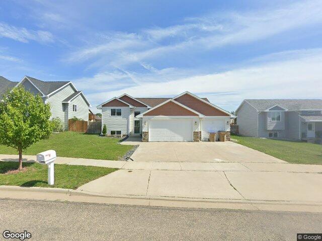1504 28th st nw, minot,  ND 58703