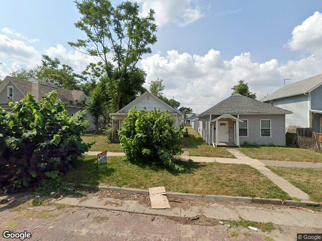 1021 9th street se, cedar rapids,  IA 52403