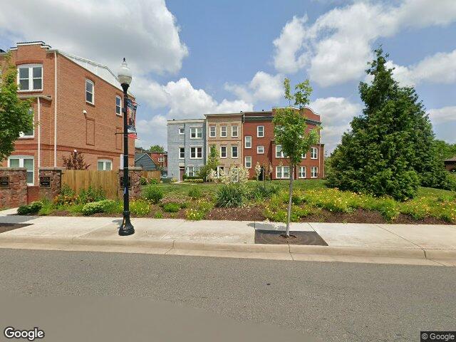 8924 center st, manassas,  VA 20110
