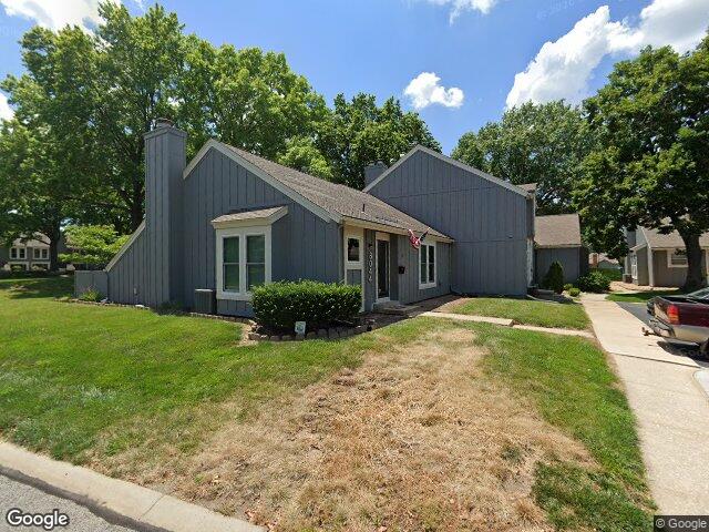 8044 halsey st, lenexa,  KS 66215