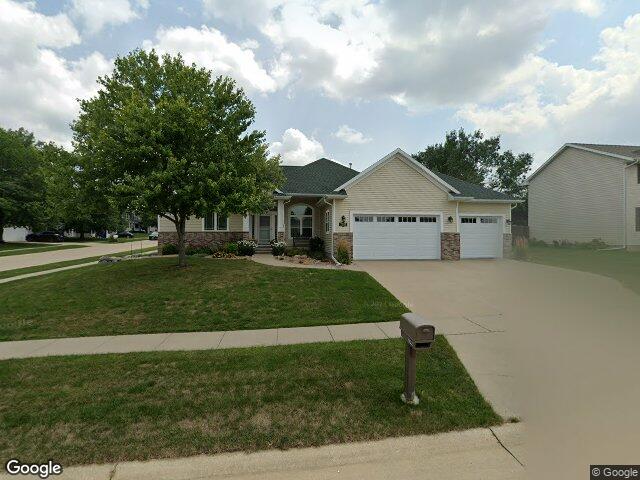 2595 victoria st, marion,  IA 52302
