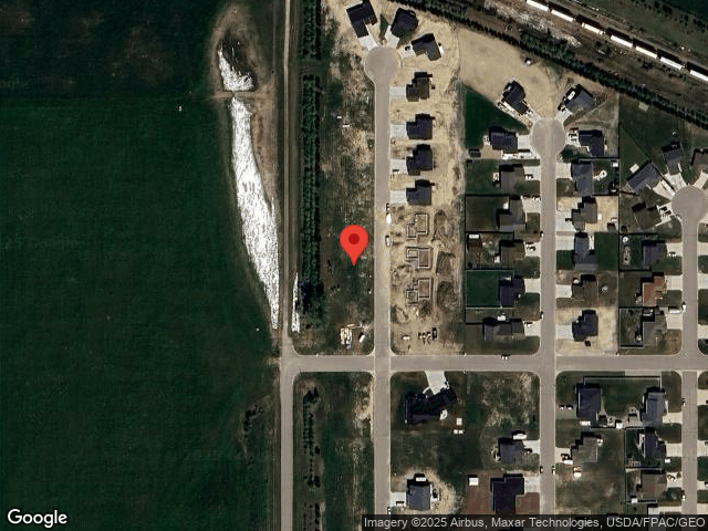 332 7th ave sw, surrey,  ND 58785