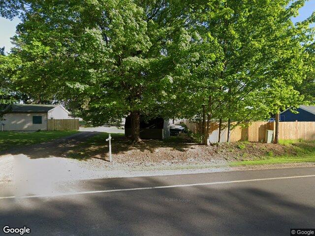 59945 red arrow hwy, hartford,  MI 49057
