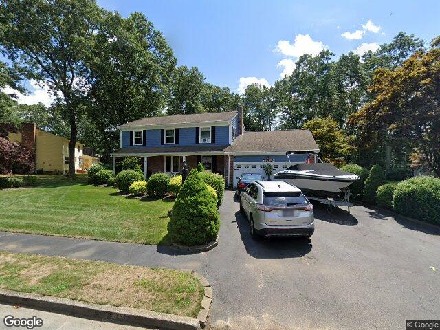 8 winterberry dr, coventry,  RI 02816
