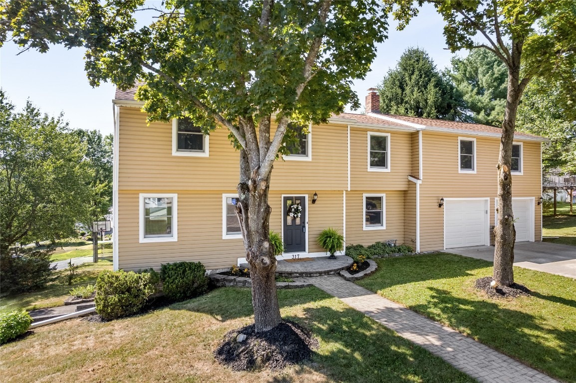 317 hearthstone dr, endicott,  NY 13760