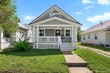 814 oakland rd ne, cedar rapids,  IA 52402