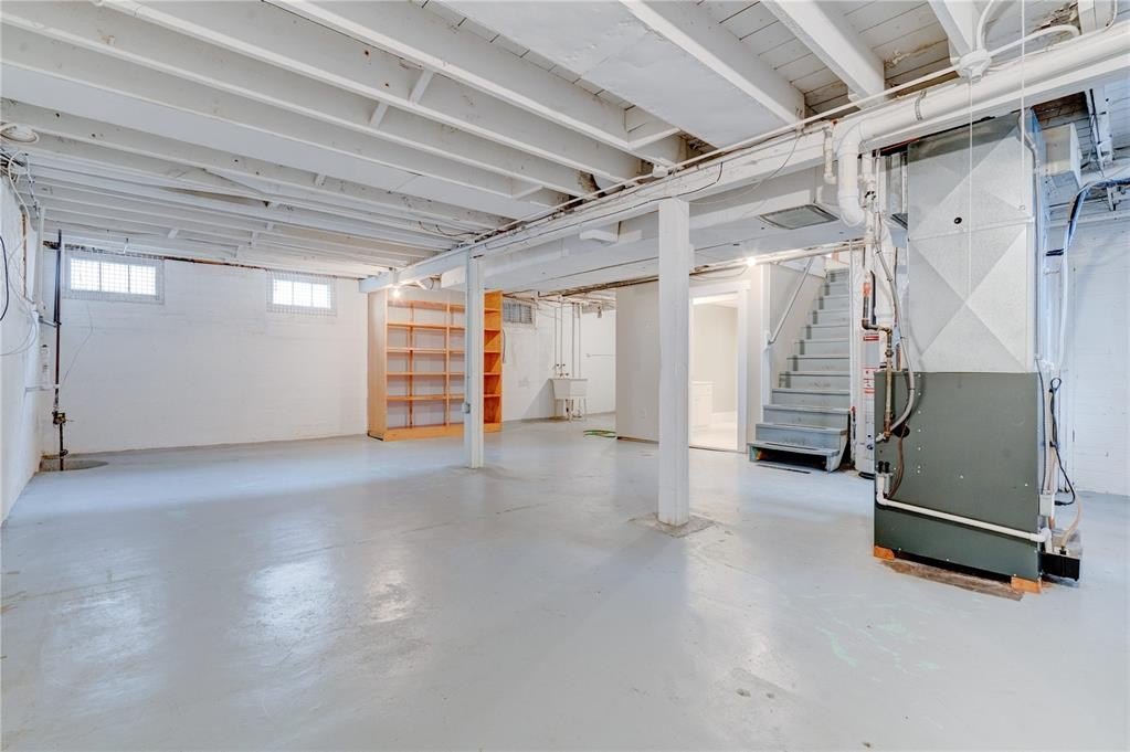 2416 bever ave se, cedar rapids,  IA 52403