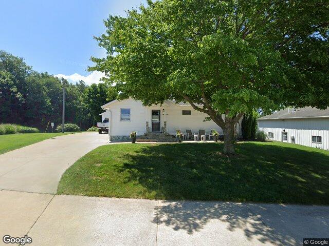 884 wells st, south haven,  MI 49090