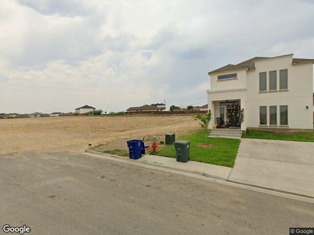 827 monasterio dr, laredo,  TX 78043