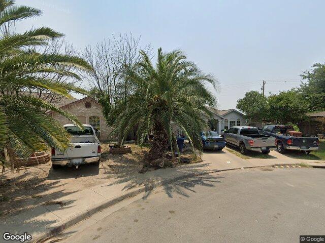 229 toro dr, laredo,  TX 78045