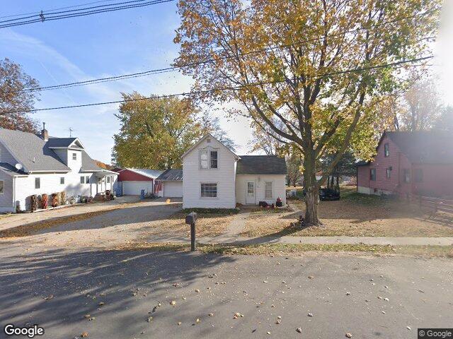 321 3rd st s, coggon,  IA 52218