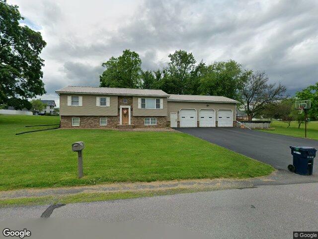 150 pine creek ave, jersey shore,  PA 17740