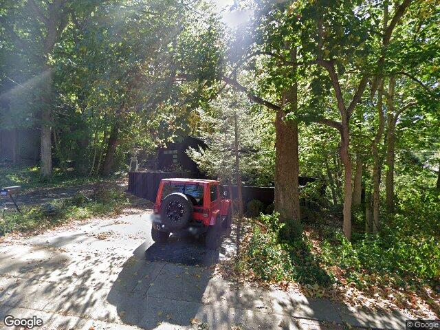 1402 rollins rd, columbia,  MO 65203