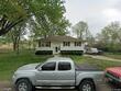 325 matthews ln, gower,  MO 64454