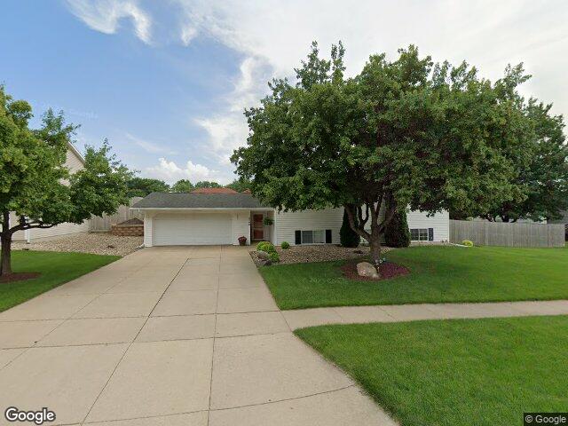 2105 1st ave, marion,  IA 52302
