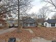 1422 s maywood ave, independence,  MO 64052