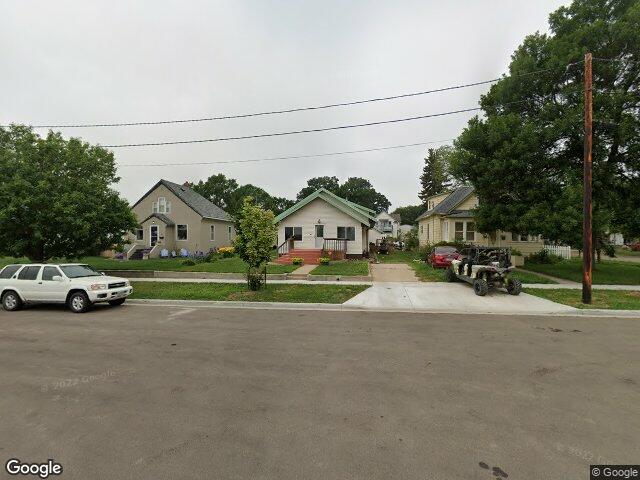 421 2nd st ne, minot,  ND 58703