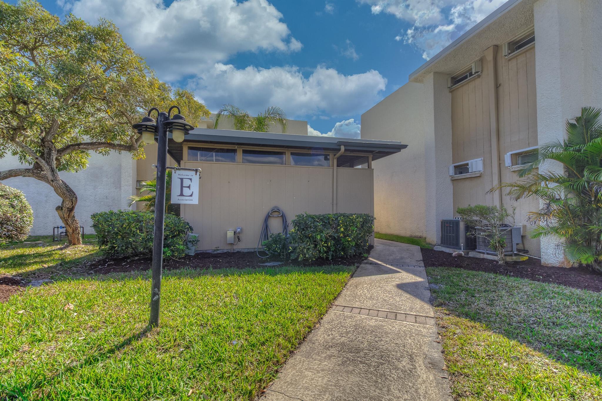 1510 ne 12th ter
                                ,Unit E-2, jensen beach,  FL 34957
