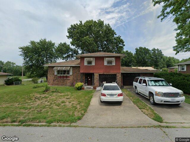 1020 sunset strip st, excelsior springs,  MO 64024