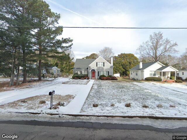 1922 oxford rd, henderson,  NC 27536