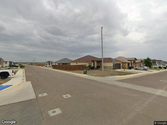 1803 ana karen ln, eagle pass,  TX 78852