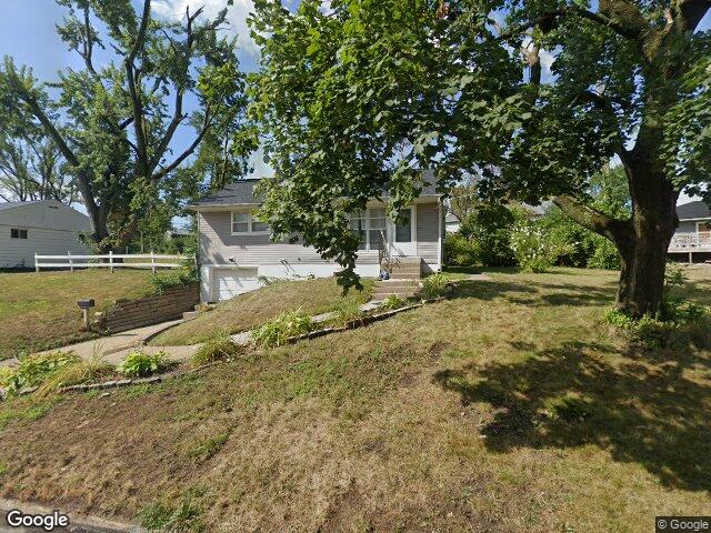1101 38th st se, cedar rapids,  IA 52403