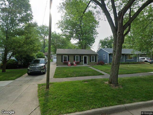 1101 hazel st, south haven,  MI 49090