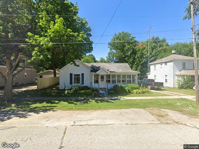 227 n franklin st, lawton,  MI 49065